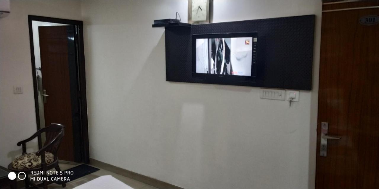 Adb Rooms Udhav Palace New Delhi Eksteriør billede
