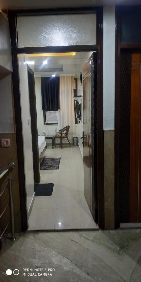 Adb Rooms Udhav Palace New Delhi Eksteriør billede