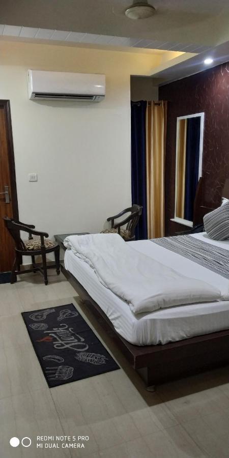 Adb Rooms Udhav Palace New Delhi Eksteriør billede