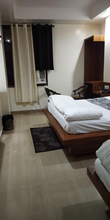 Adb Rooms Udhav Palace New Delhi Eksteriør billede