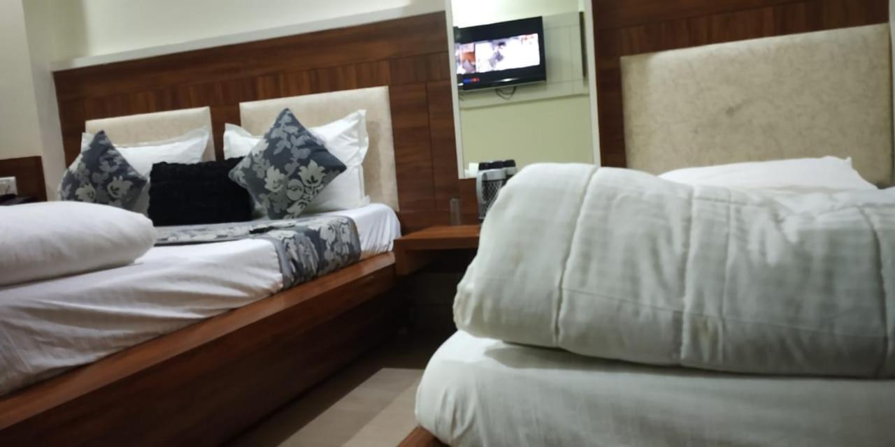 Adb Rooms Udhav Palace New Delhi Eksteriør billede
