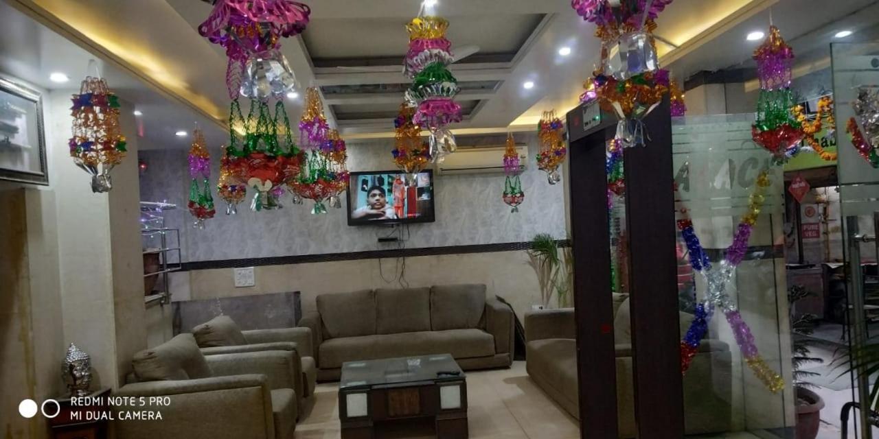 Adb Rooms Udhav Palace New Delhi Eksteriør billede