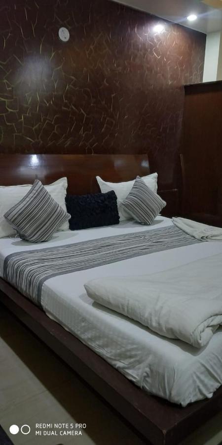 Adb Rooms Udhav Palace New Delhi Eksteriør billede
