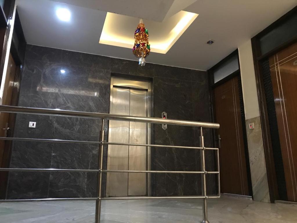 Adb Rooms Udhav Palace New Delhi Eksteriør billede