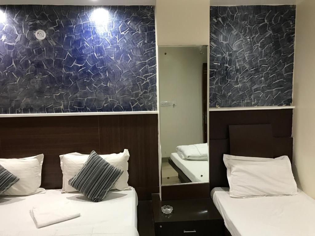 Adb Rooms Udhav Palace New Delhi Eksteriør billede